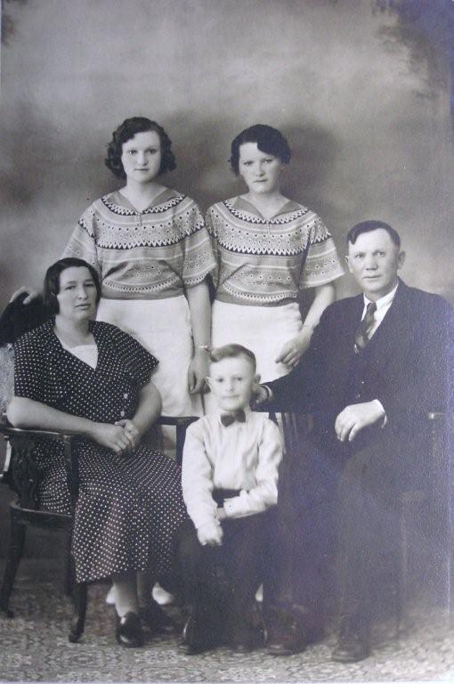 Ohlhausen, Henry H. and Family